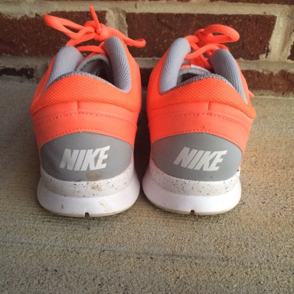 Nike Orange Sneakers‎